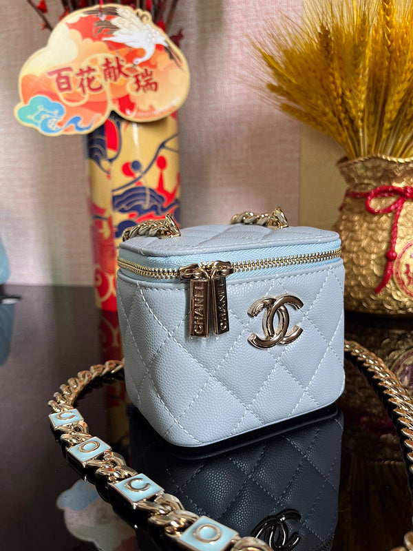 Luxe Touch Bags
- Bags - 3156