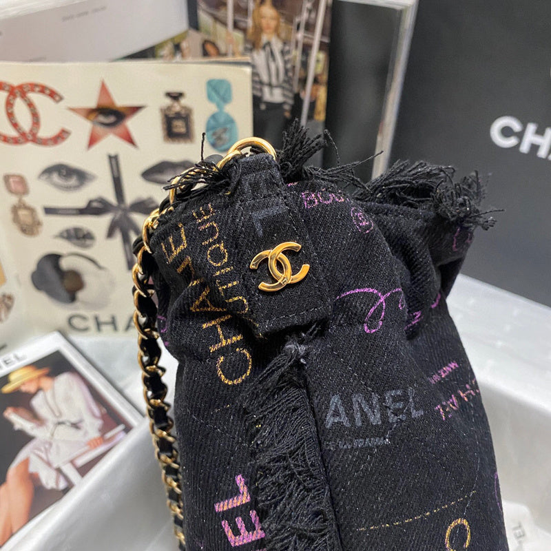 Luxe Touch Bags
- Bags - 3299