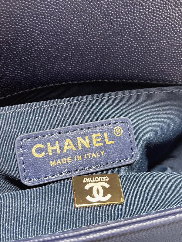 Luxe Touch Bags
- Bags - 3177