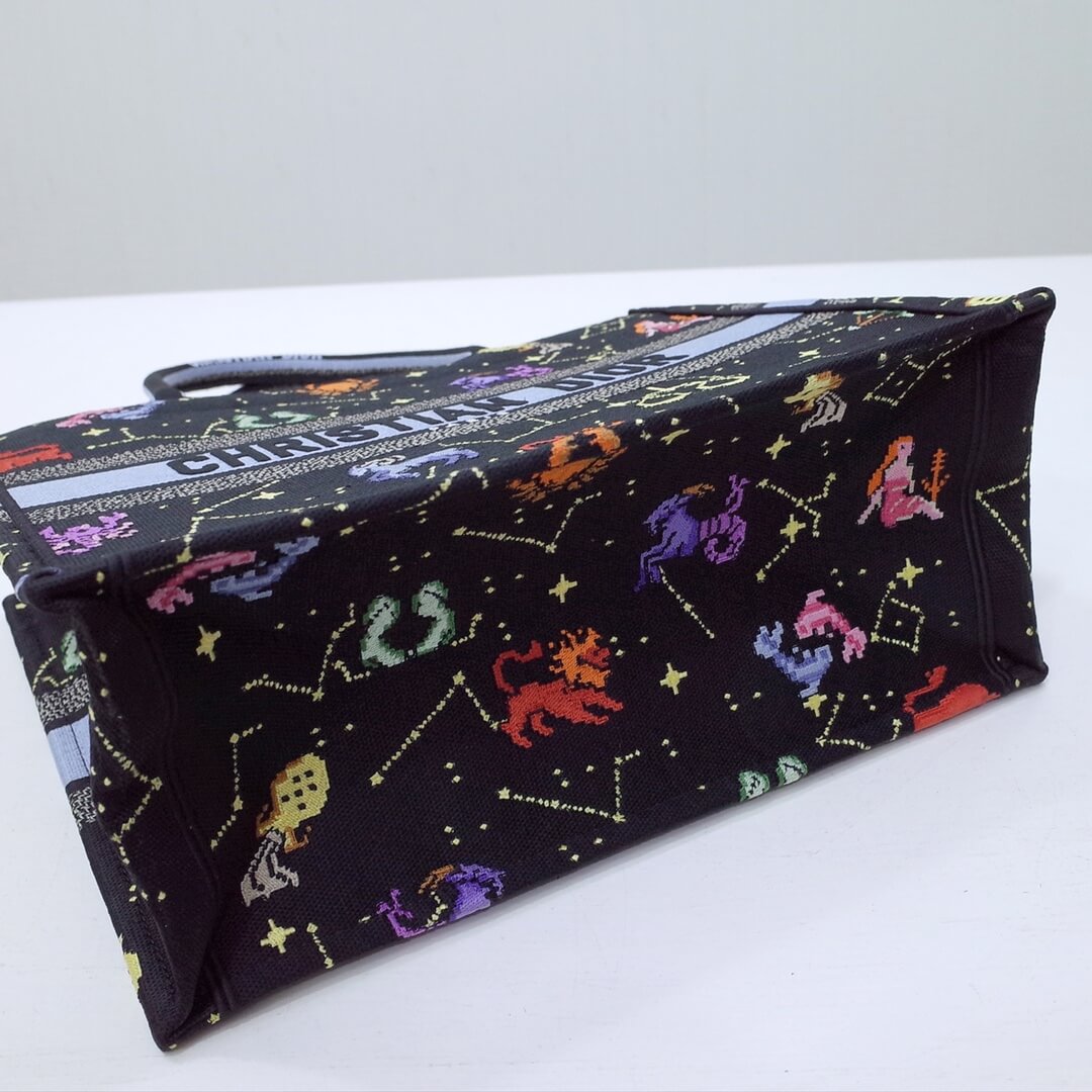 DIR1286 Medium Book Tote Constellation black red