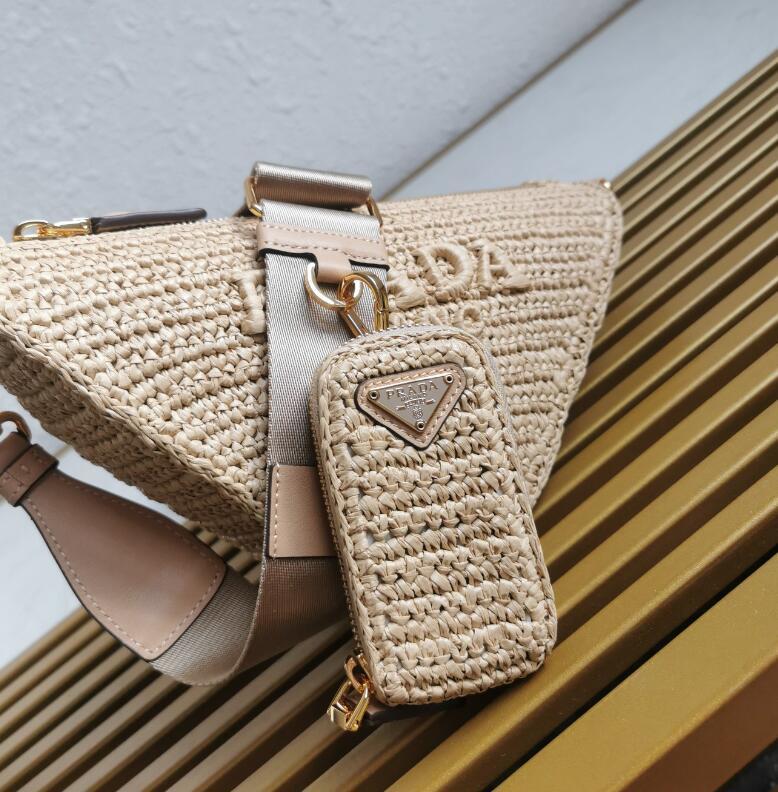 Luxe Touch Bags
- PD Bags - 011