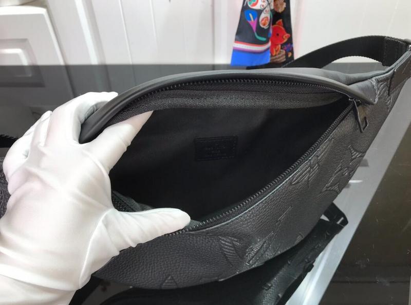 Luxe Touch Bags
- LTB Bags - 2632