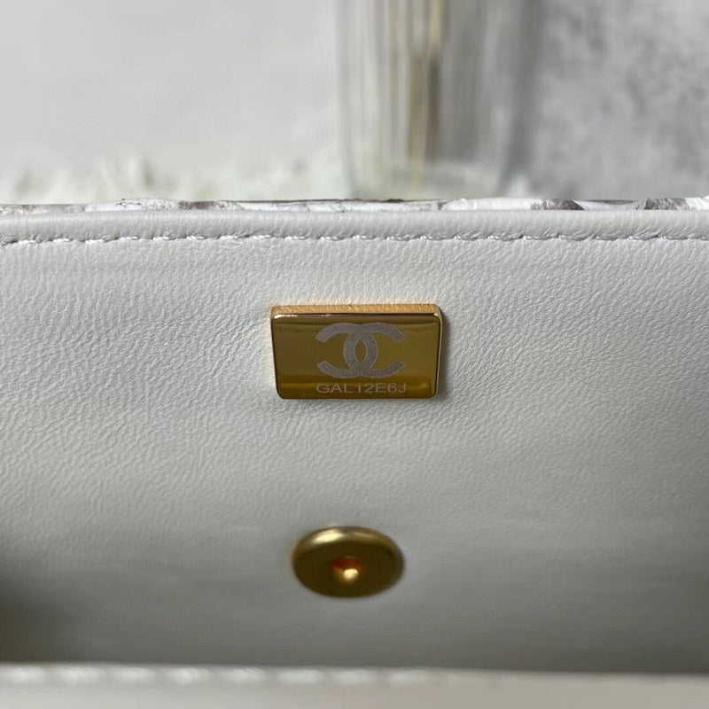Luxe Touch Bags
- Bags - 3159