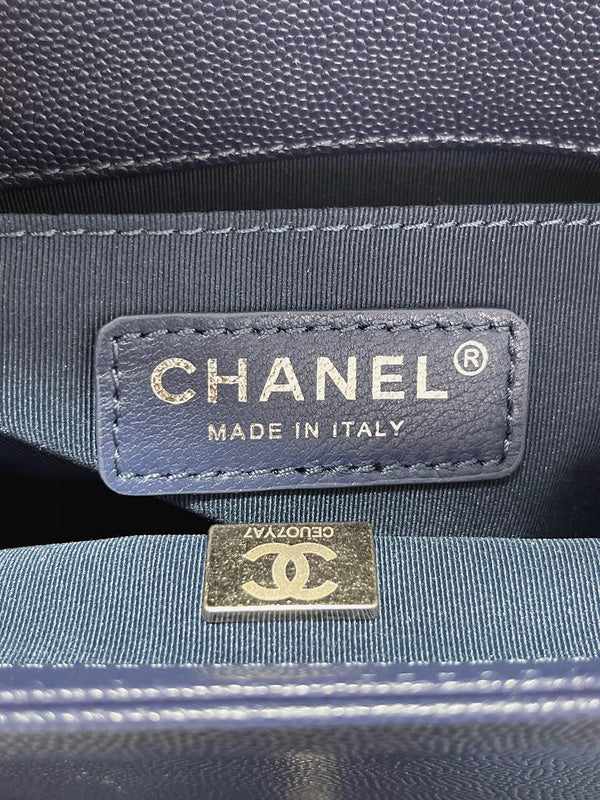 Luxe Touch Bags
- Bags - 3167