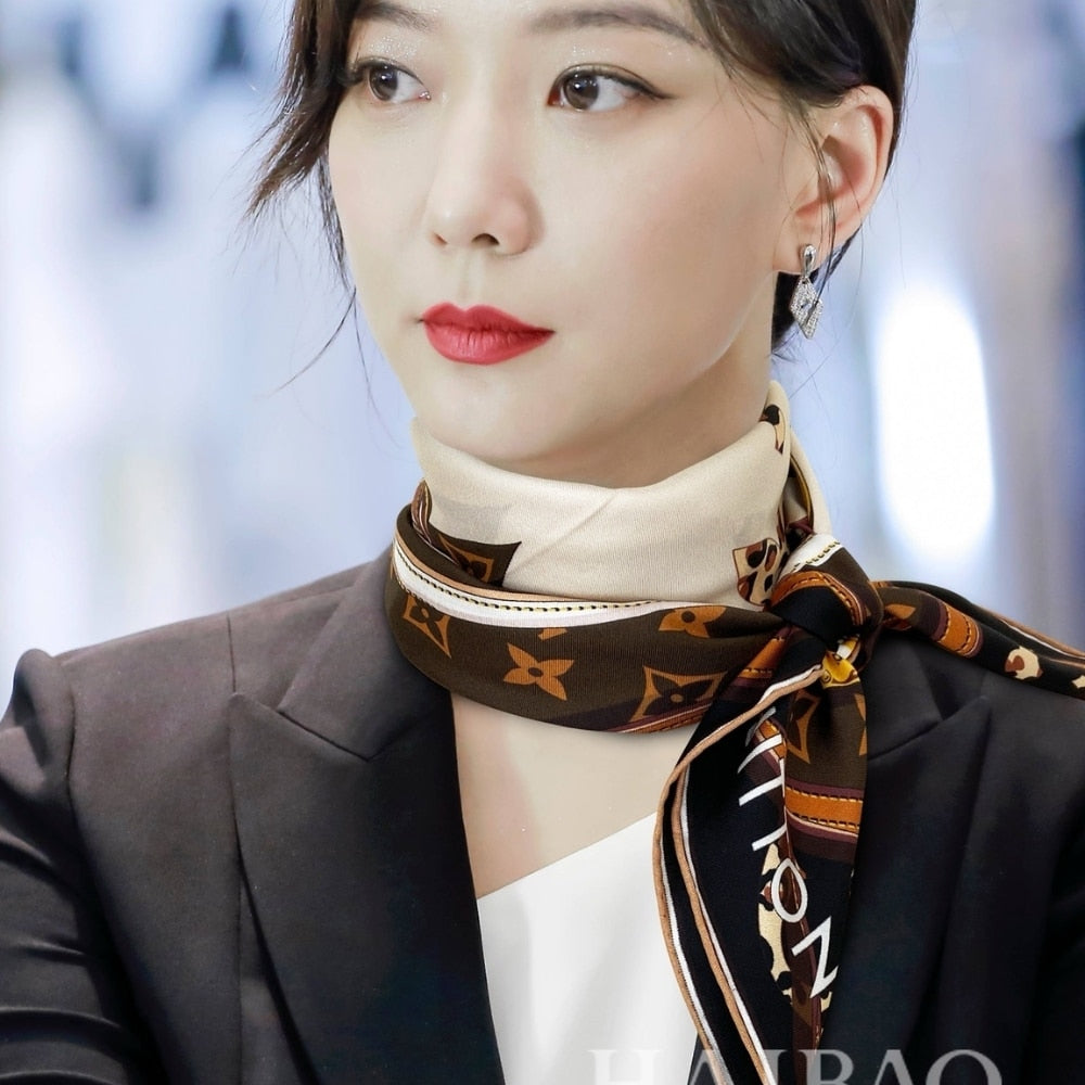 LV MY EVERYTHING DOUBLE SIDE SHAWL IN BROWN 90CM M00411