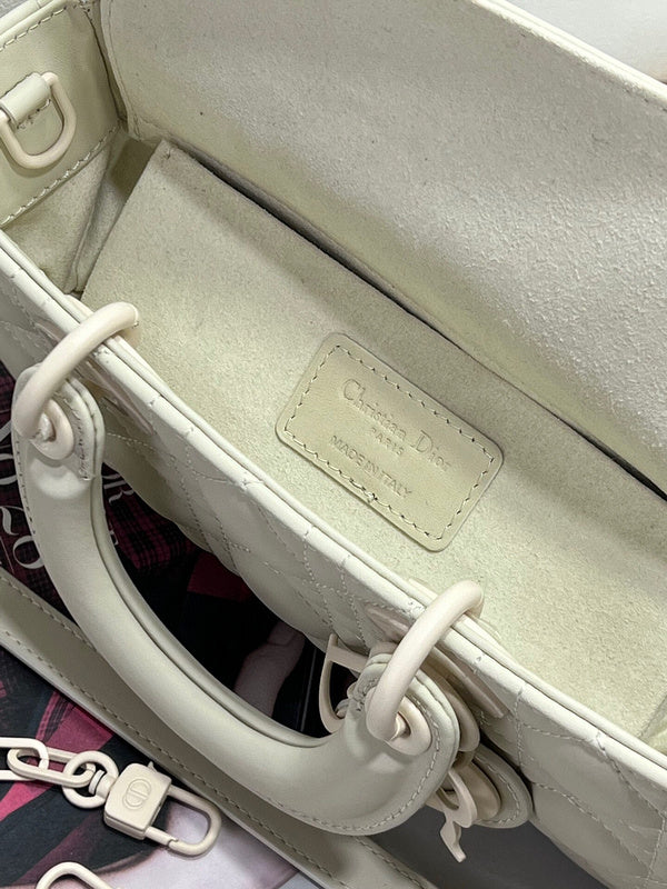 LTB - Luxe Touch Bags - 533