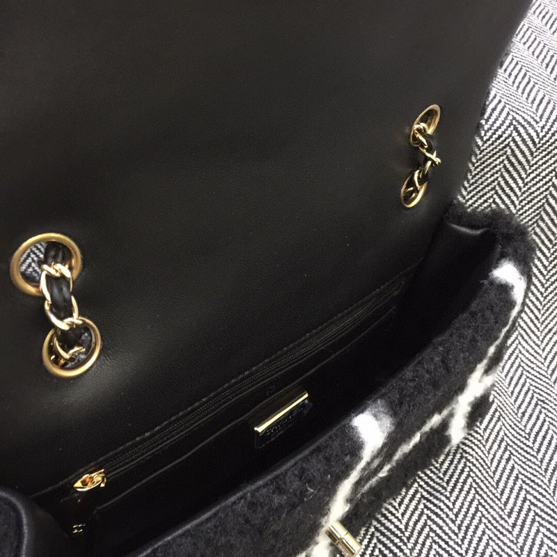 Luxe Touch Bags
- Bags - 3486