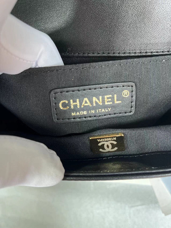 Luxe Touch Bags
- Bags - 3383