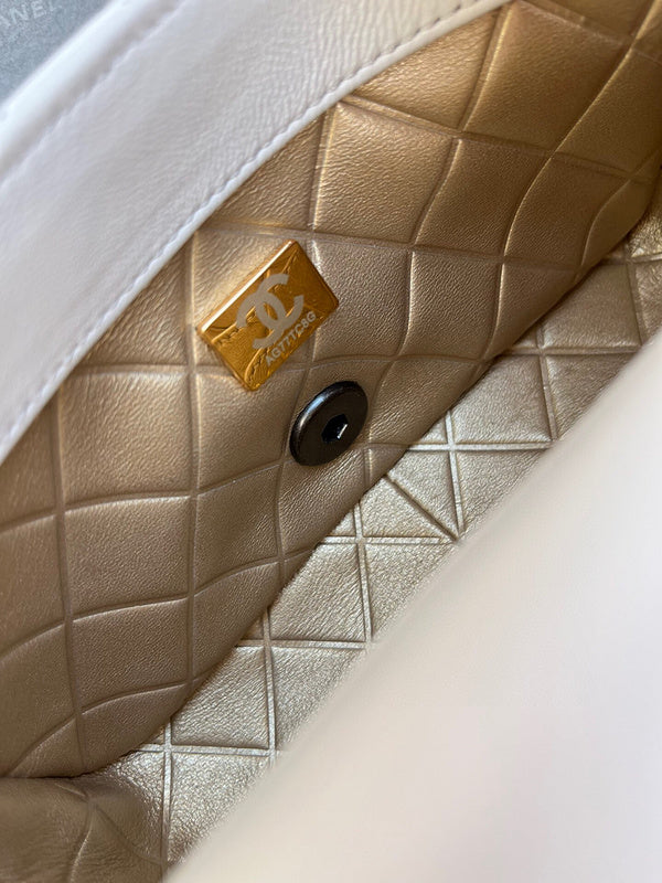Luxe Touch Bags
- Bags - 3433