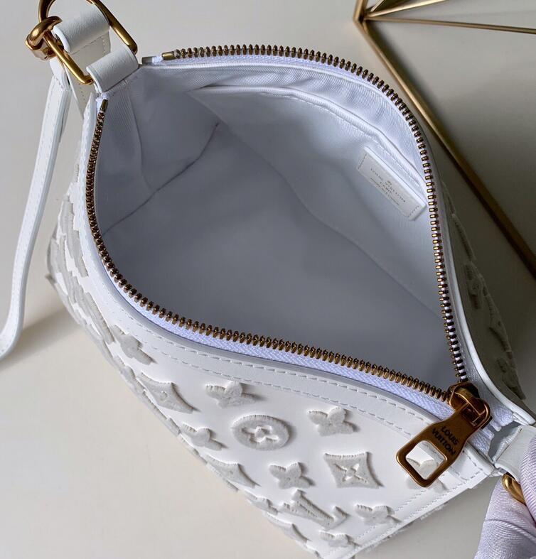 Luxe Touch Bags
- LTB Bags - 2910