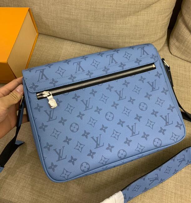 Luxe Touch Bags
- LTB Bags - 2472