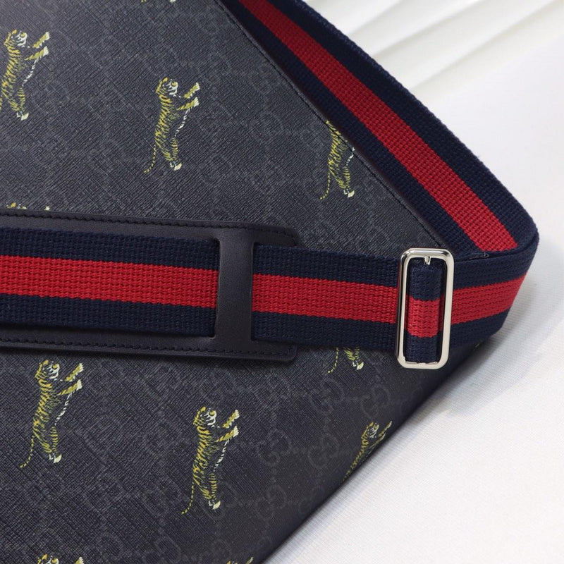 Luxe Touch Bags
- LTB Bags - 1098