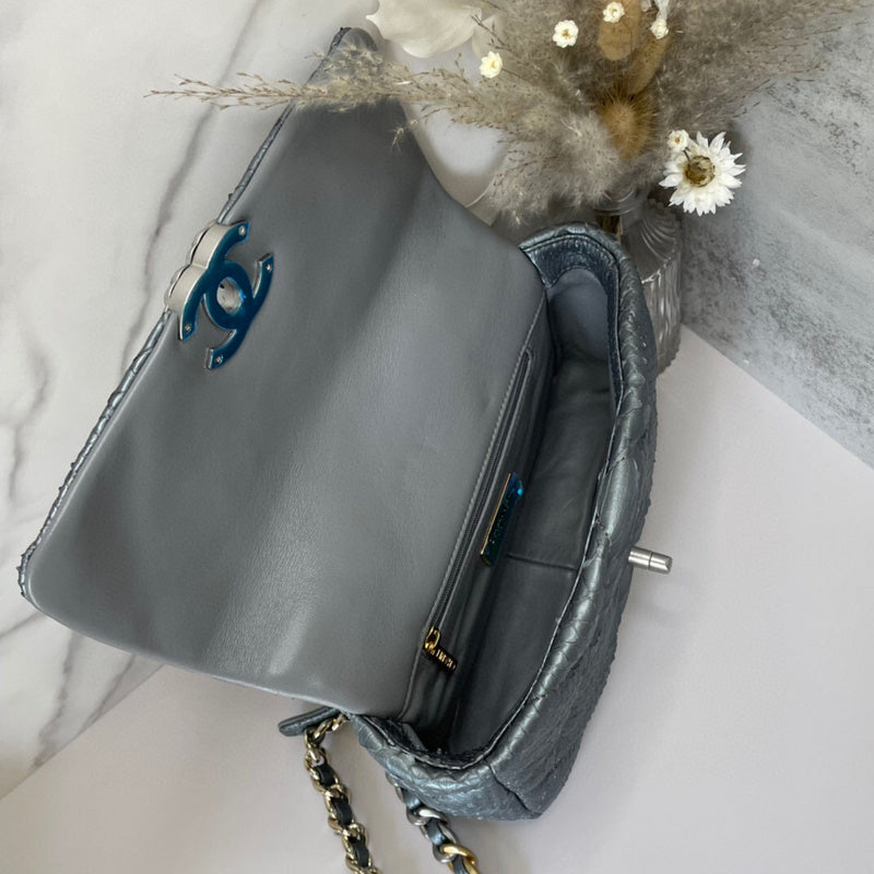 Luxe Touch Bags
- Bags - 3064