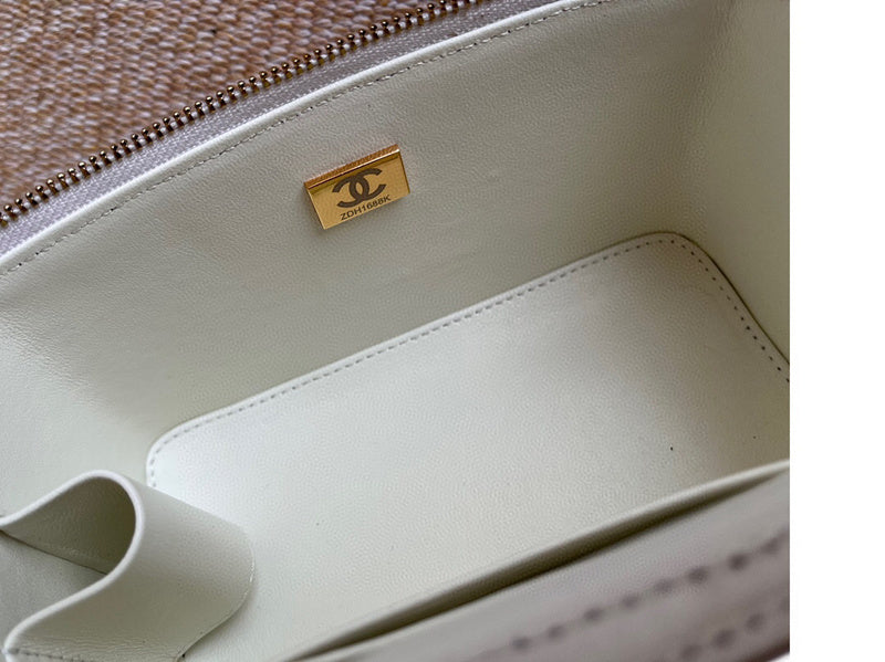 Luxe Touch Bags
- Bags - 3206