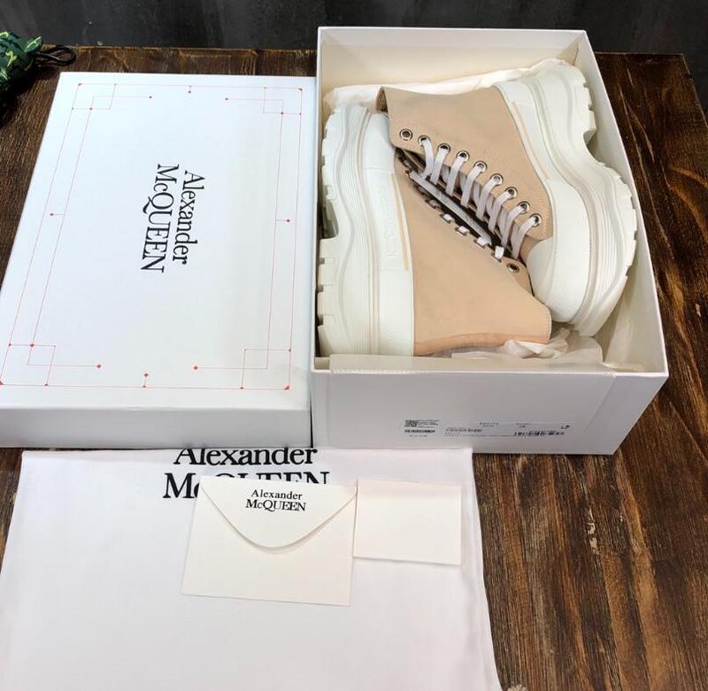 Luxe Touch Bags
- AQ Men SHoes - 449
