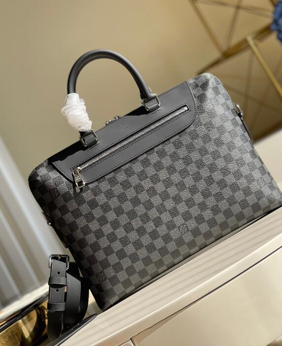 Luxe Touch Bags
- LTB Bags - 2538