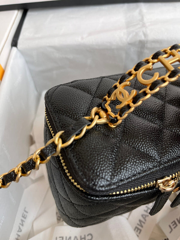 Luxe Touch Bags
- Bags - 3219