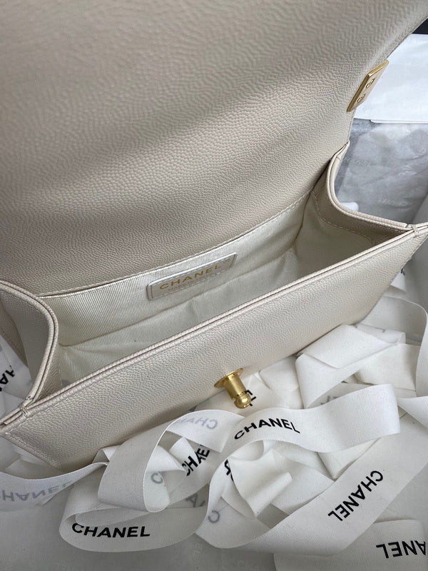 Luxe Touch Bags
- Bags - 3525