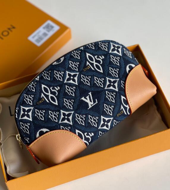 Luxe Touch Bags
- LTB Bags - 2520