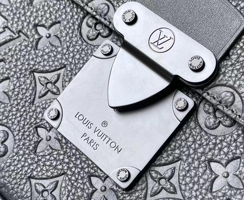 Luxe Touch Bags
- LTB Bags - 2143