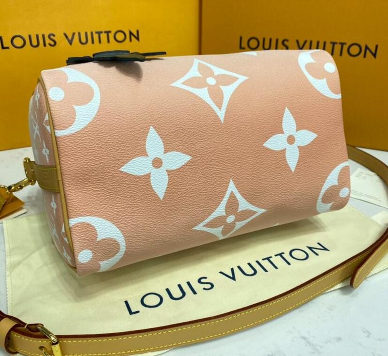 Luxe Touch Bags
- LTB Bags - 2419