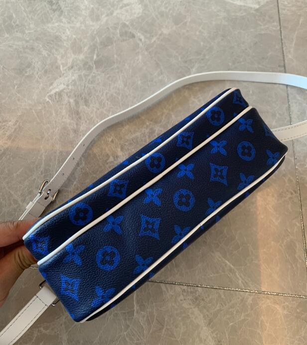 Luxe Touch Bags
- LTB Bags - 2383
