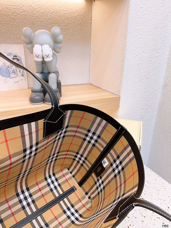 Luxe Touch Fashion -BBR Bags - 1690