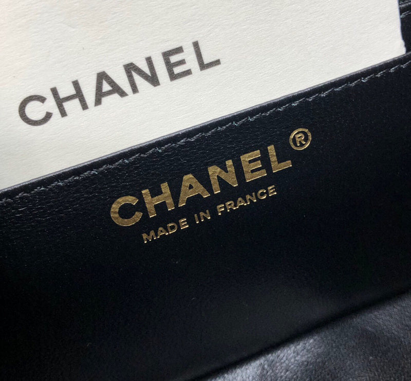 Luxe Touch Bags
- Bags - 2635