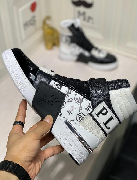 Luxe Touch Bags
- PHP Shoes - 118