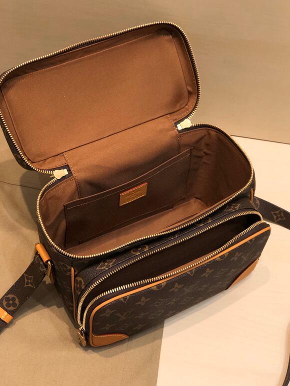Luxe Touch Bags - 3048