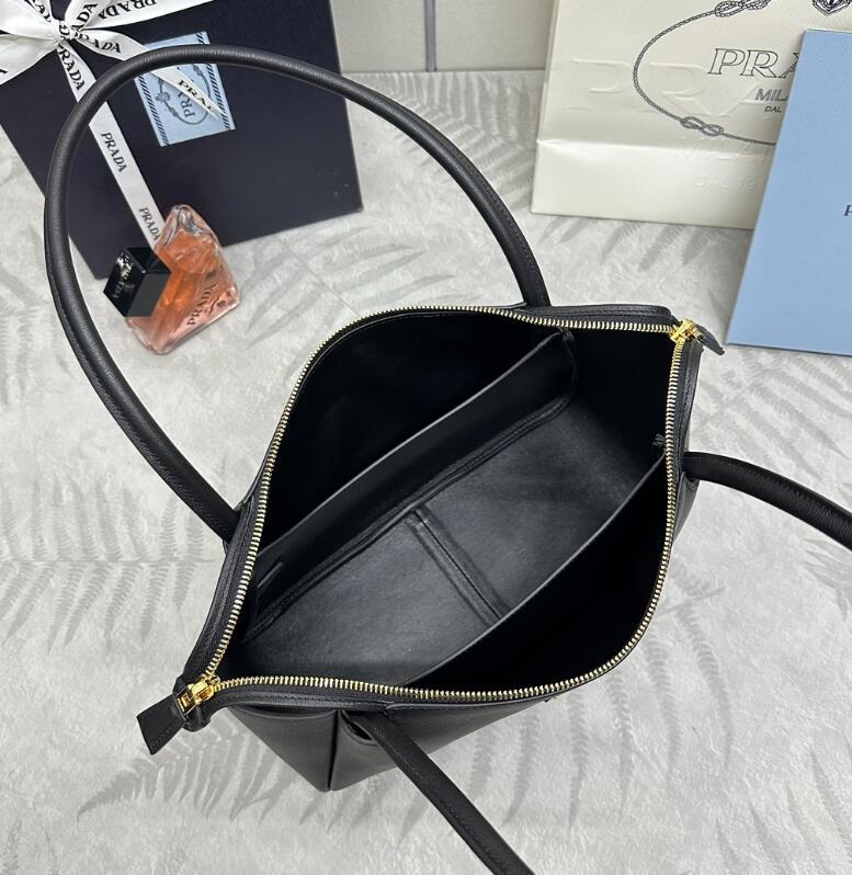 Luxe Touch Bags
- PD Bags - 048