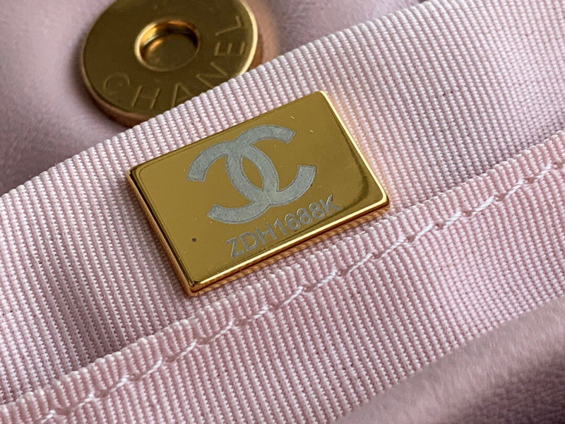 Luxe Touch Bags
- Bags - 2890