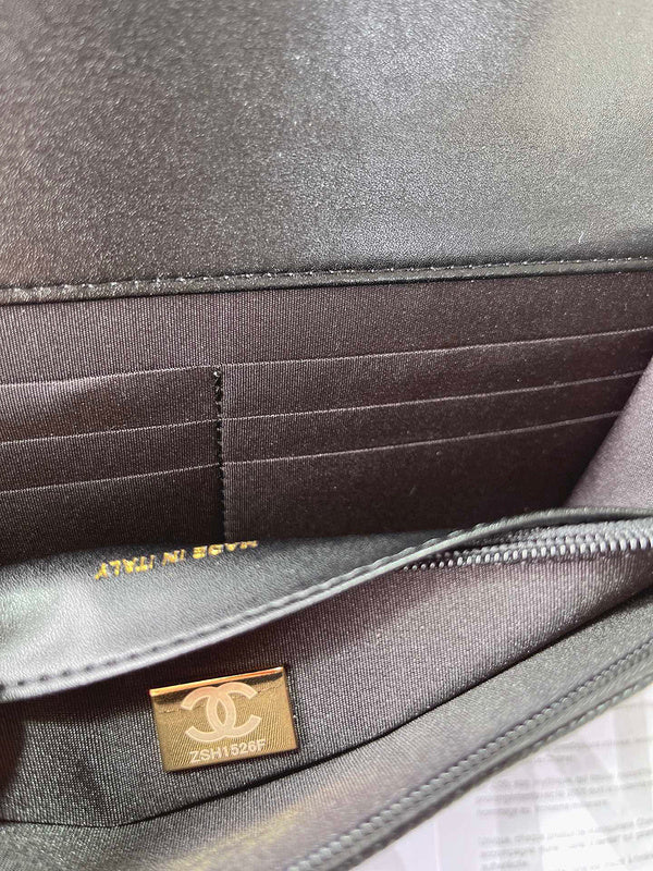 Luxe Touch Bags
- Bags - 3288