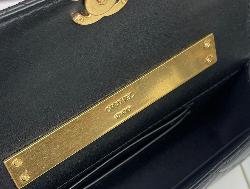 Luxe Touch Bags
- Bags - 2674