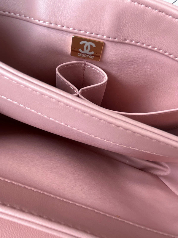 Luxe Touch Bags
- Bags - 3263
