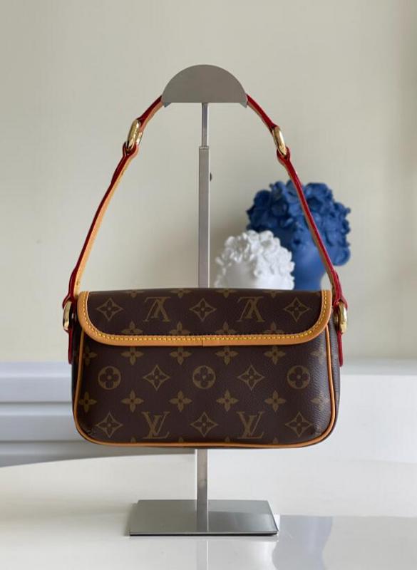Luxe Touch Bags
- LTB Bags - 2173