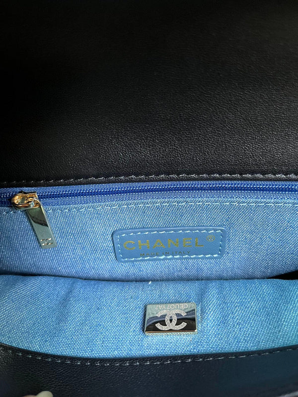 Luxe Touch Bags
- Bags - 2715