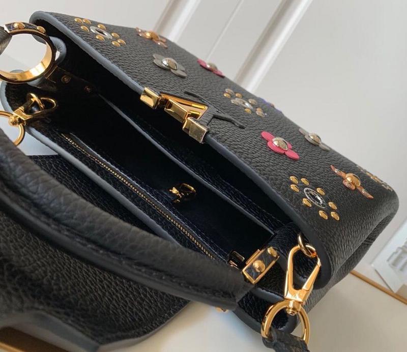 Luxe Touch Bags
- LTB Bags - 3038