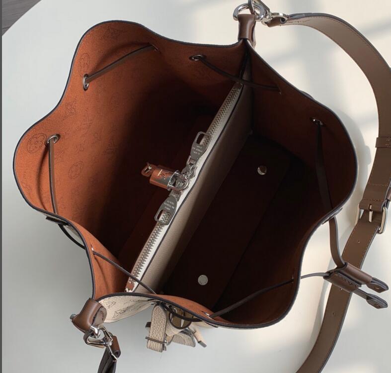 Luxe Touch Bags - 3106