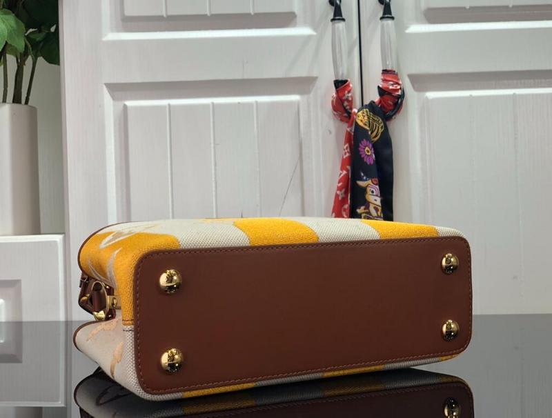 Luxe Touch Bags
- LTB Bags - 2176