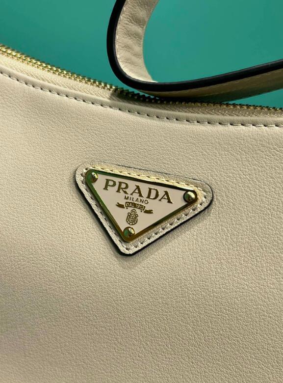 Luxe Touch Bags
- PD Bags - 046