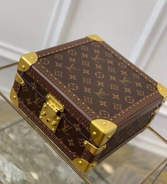 Luxe Touch Bags
- LTB Bags - 3157
