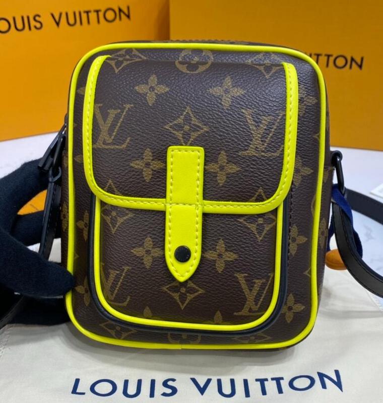 Luxe Touch Bags
- LTB Bags - 2385