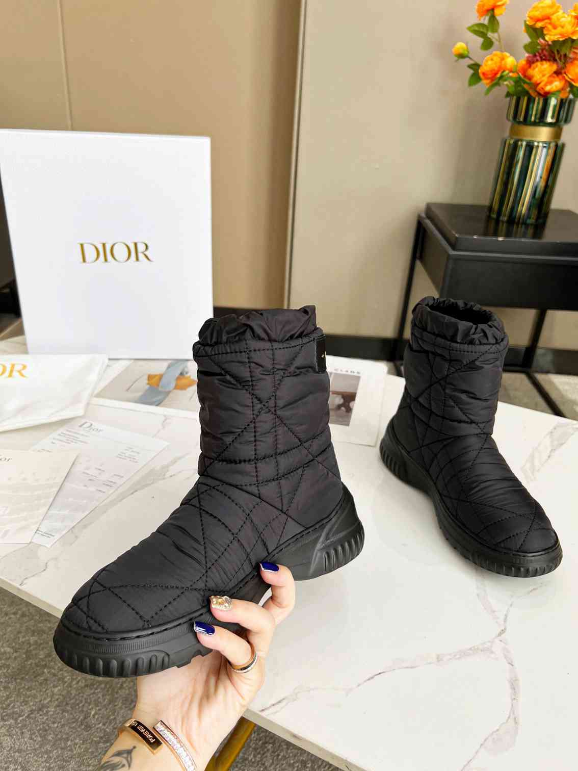 DD FROST ANKLE BOOT BLACK QUILTED NYLON BLACK