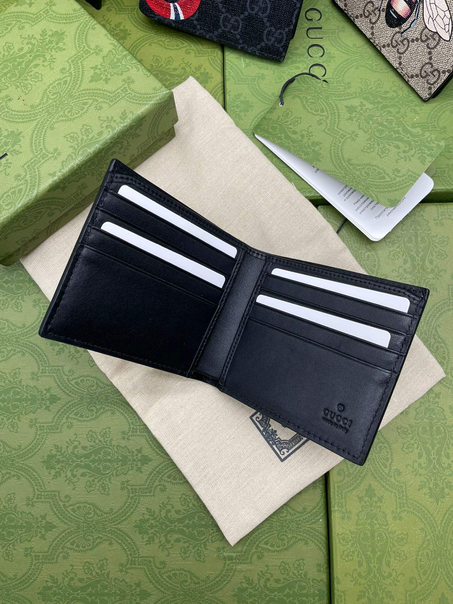 GC PVC Screen Printing snake wallet black 451268