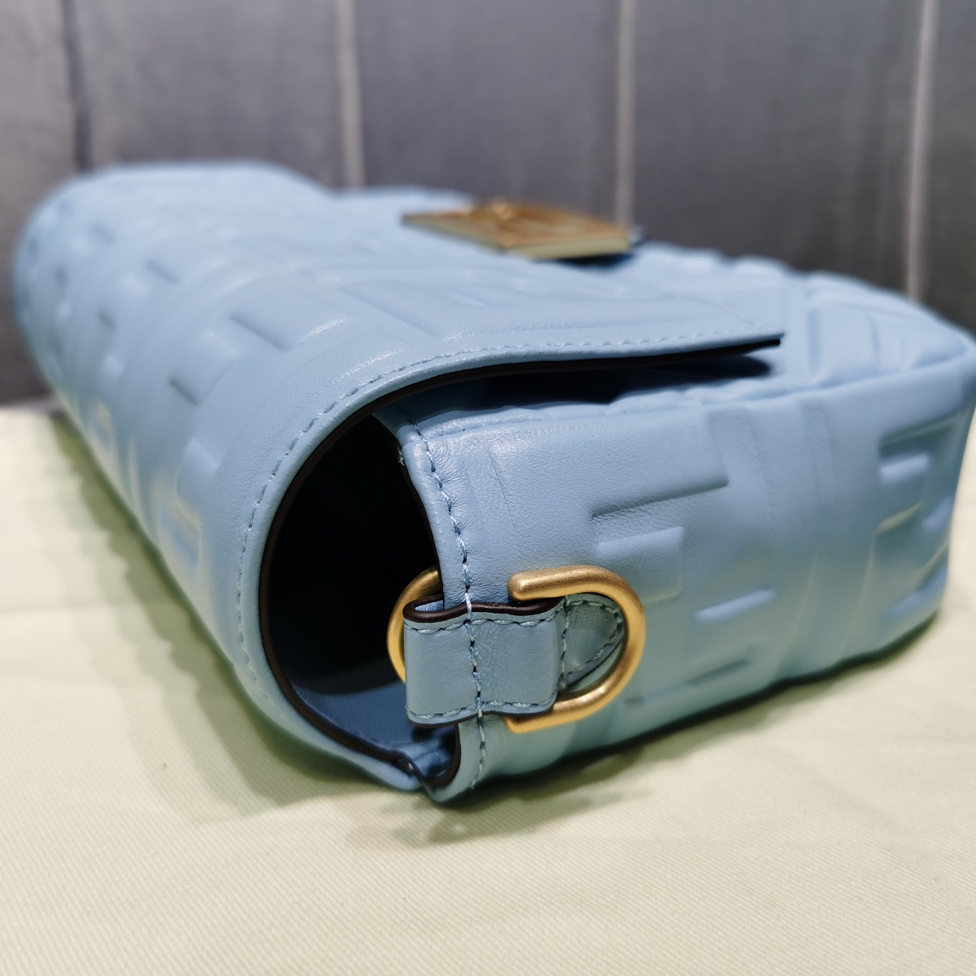Luxe Touch - Bag - FED - 213