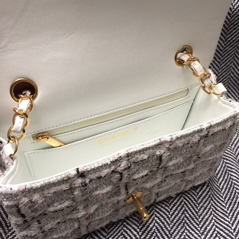 Luxe Touch Bags
- Bags - 3418