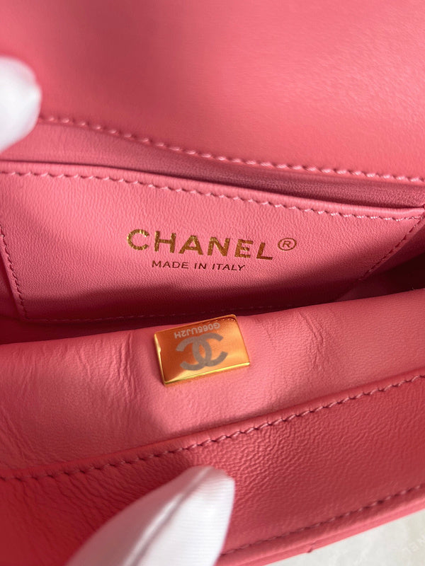 Luxe Touch Bags
- Bags - 3380