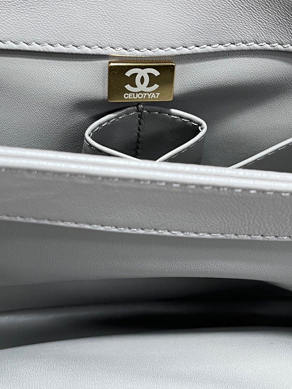 Luxe Touch Bags
- Bags - 3281