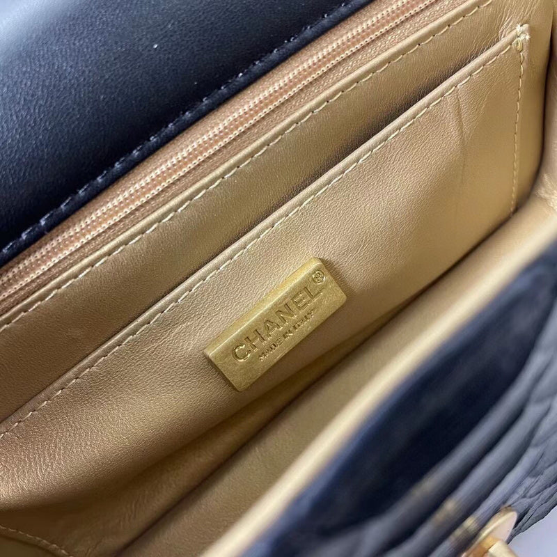 Luxe Touch Bags
- Bags - 3155